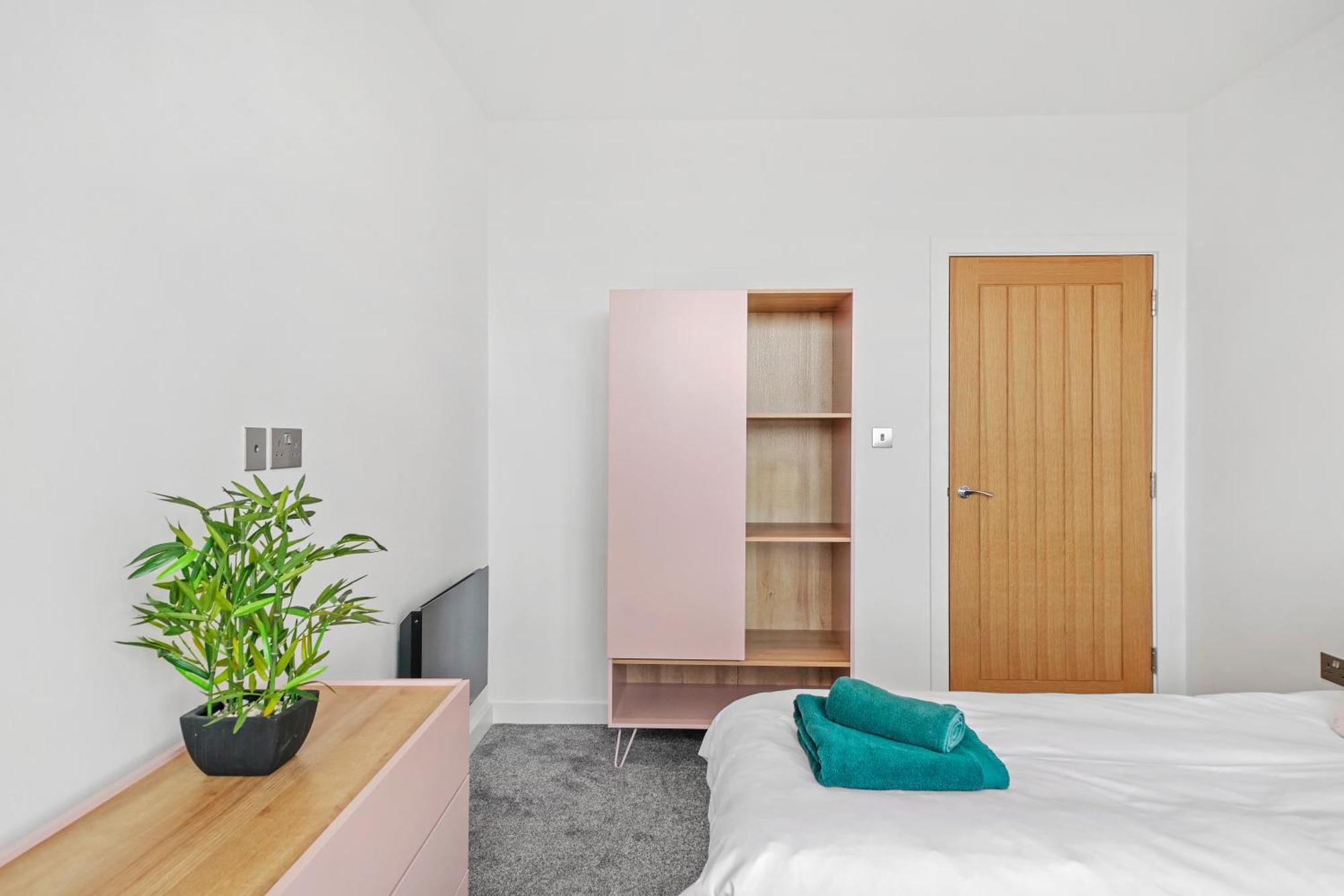 Retreat: Seaside Bliss In Ramsgate Apartment Bagian luar foto