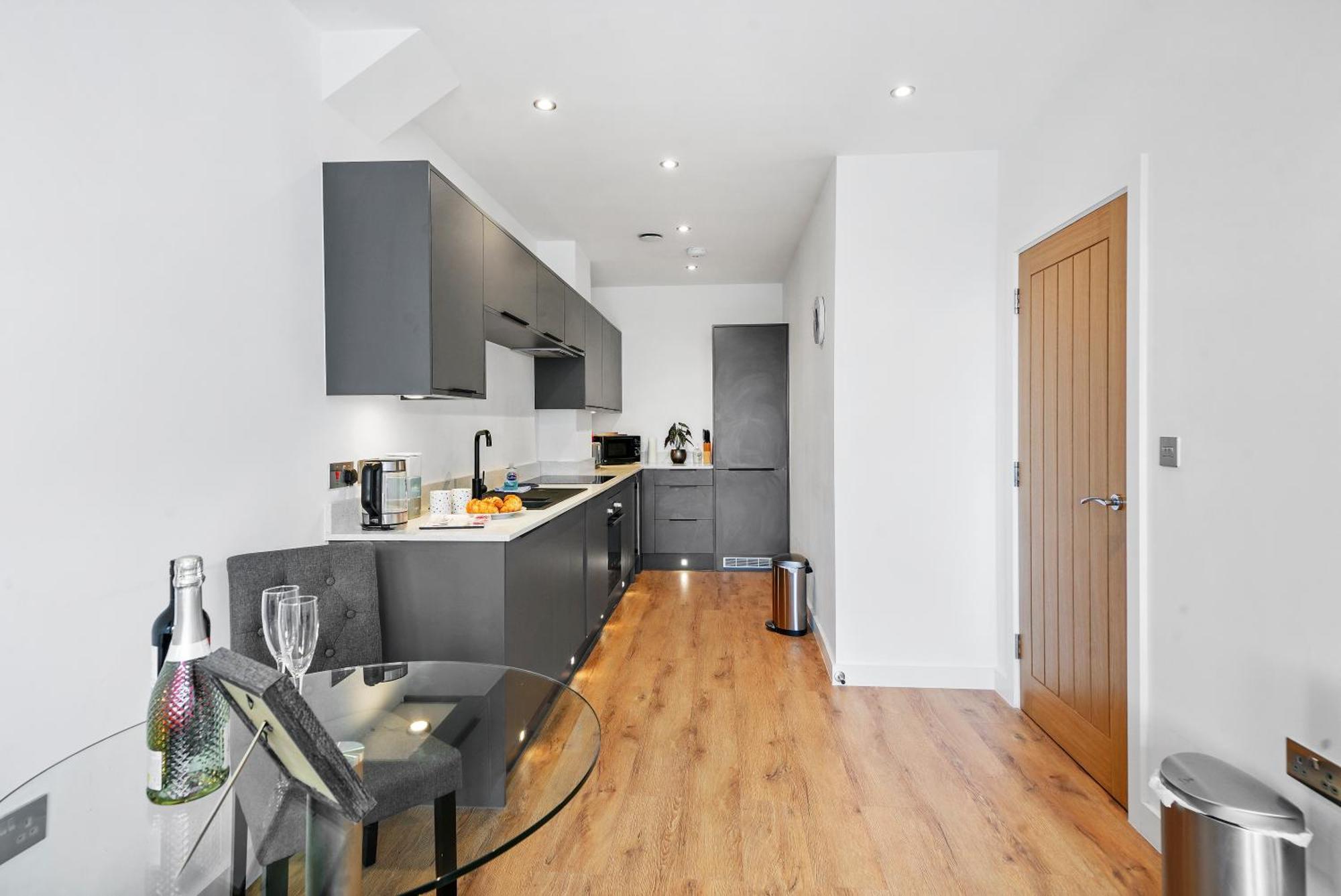 Retreat: Seaside Bliss In Ramsgate Apartment Bagian luar foto