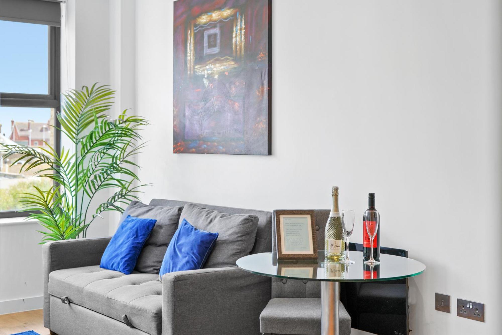 Retreat: Seaside Bliss In Ramsgate Apartment Bagian luar foto